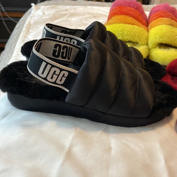 Ugg Fluff Yea 3 pairs 🫶 - Picture 2 of 4